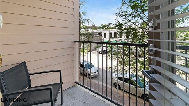 155 Birdsall St, Unit 224