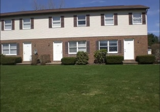 2220 Harsh Ave SE in Massillon, OH - Building Photo - Building Photo