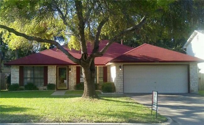 property at 1905 Lobelia Dr