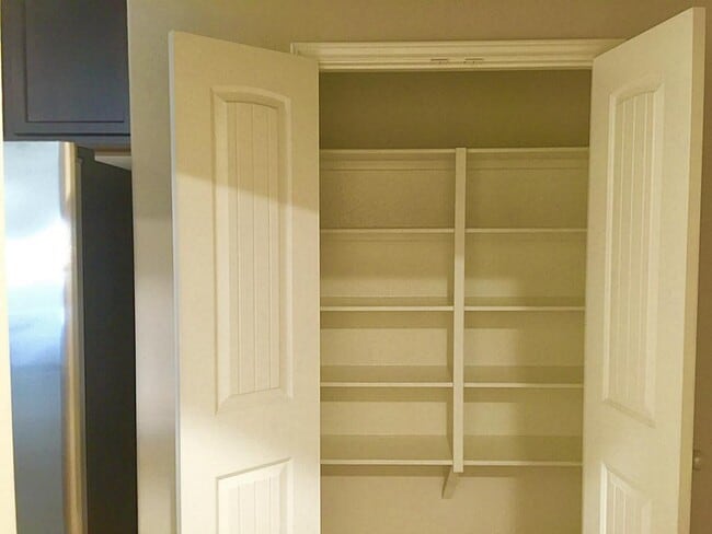 property at 618 Longstreet Dr