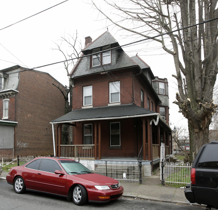 4833 Griscom St in Philadelphia, PA - Foto de edificio