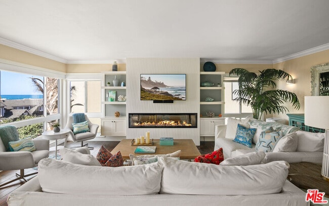 245 Coast Blvd in San Diego, CA - Building Photo - Building Photo