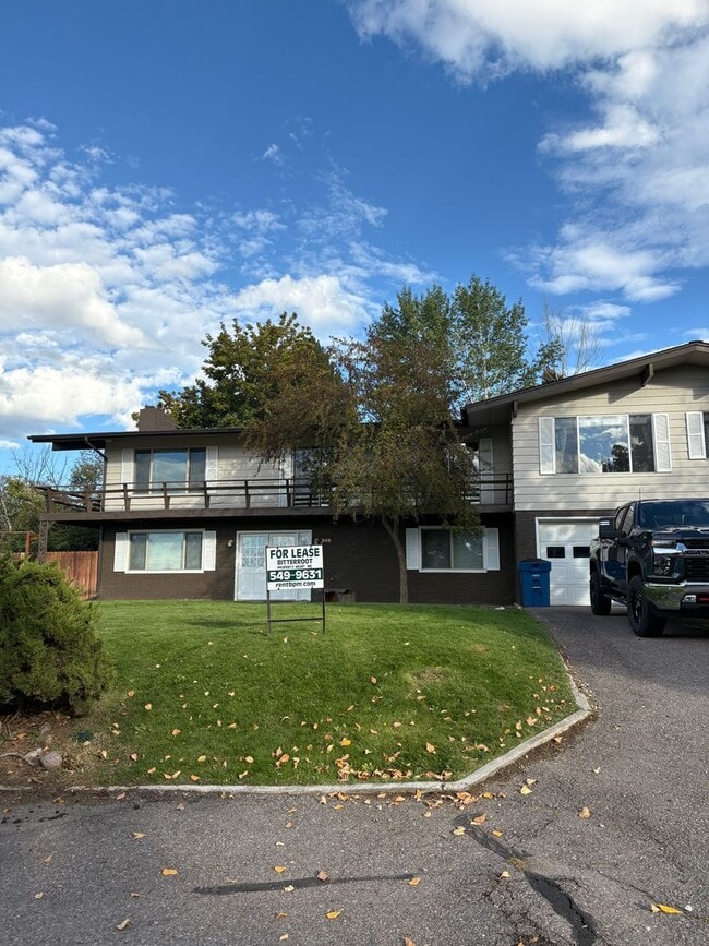 property at 908 Whitaker Dr