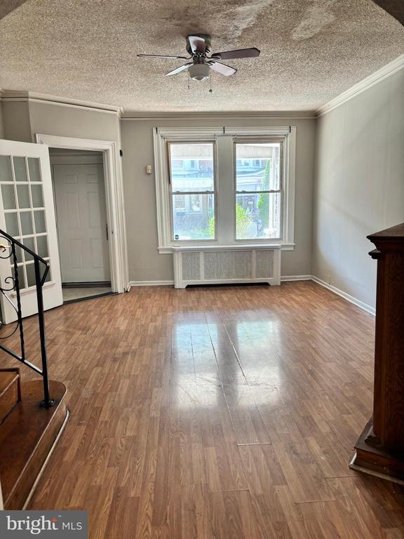 4921 N Hutchinson St in Philadelphia, PA - Building Photo - Building Photo