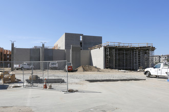 492 N Main St in Corona, CA - Building Photo - Other