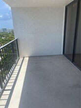 1901 Brickell Ave in Miami, FL - Building Photo - Building Photo