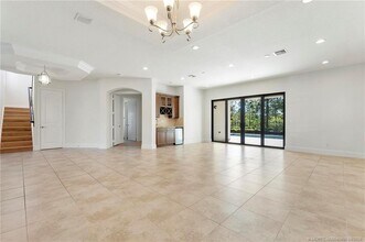 255 Calmo Cir in Port St. Lucie, FL - Building Photo - Building Photo