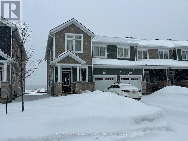 712 Quilter Row in Ottawa, ON - Building Photo - Building Photo