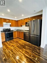 90 Donnenwerth Dr in Kitchener, ON - Building Photo - Building Photo