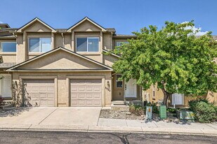 5937 University Village View in Colorado Springs, CO - Building Photo