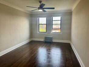 3149 N Springfield Ave in Chicago, IL - Building Photo - Building Photo