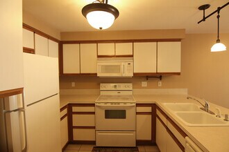 240 E Elwood Ln in Boise, ID - Building Photo - Building Photo