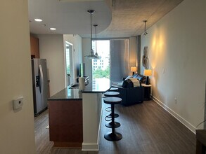 357 W Martin Luther King Jr Blvd in Charlotte, NC - Building Photo - Building Photo