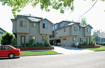 1727-1743 Mill St in Eugene, OR - Building Photo - Building Photo