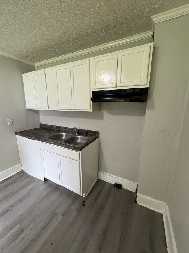 503 Singletary St SE in Wilson, NC - Building Photo - Building Photo