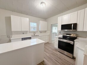 1016 High St in Bellingham, WA - Building Photo - Building Photo