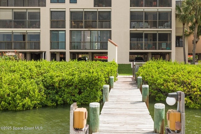 18 Marina Isles Blvd in Indian Harbour Beach, FL - Building Photo - Building Photo