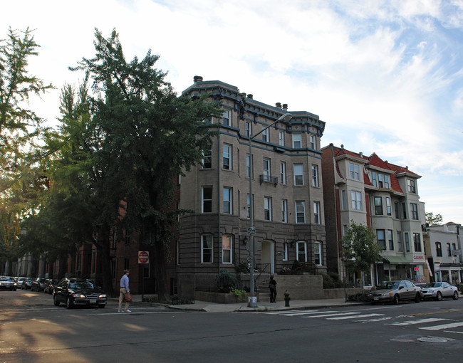 1815 18th St NW in Washington, DC - Foto de edificio - Building Photo