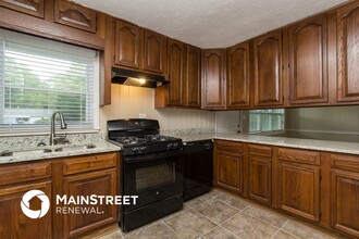 1856 Waldrep Cir SE in Marietta, GA - Building Photo - Building Photo