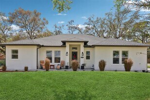 6836 Bass Hwy in St. Cloud, FL - Building Photo