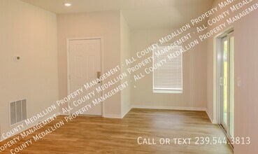 311 Norwalk Ave in Lehigh Acres, FL - Building Photo - Building Photo