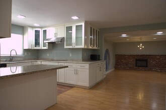 20231 Merrick Dr in Saratoga, CA - Building Photo - Building Photo