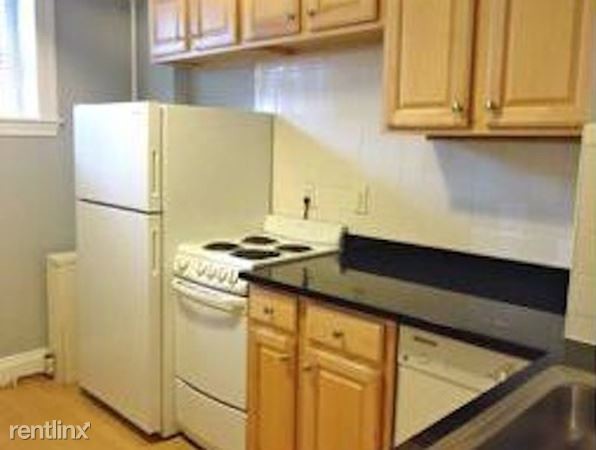 239 Commonwealth Avenue-Unit -Apt 12 in Boston, MA - Building Photo - Building Photo