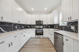 3704 Avenue S in Santa Fe, TX - Building Photo - Building Photo