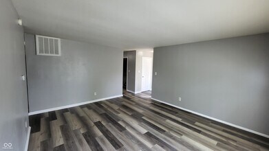 4131 Mellis Dr in Indianapolis, IN - Building Photo - Building Photo