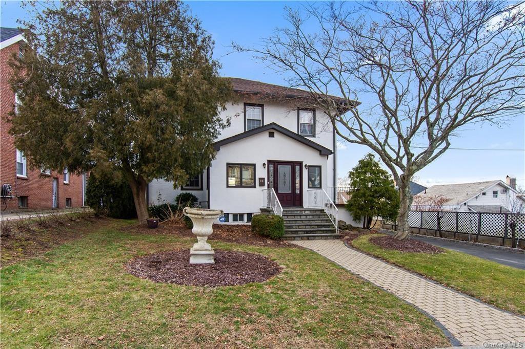145 Buckingham Rd in Yonkers, NY - Building Photo