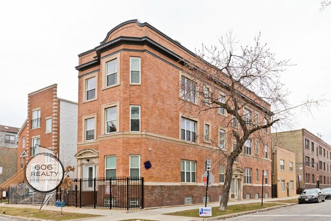 property at 1501 N Talman Ave