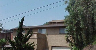 1720 Oriole St in San Diego, CA - Building Photo