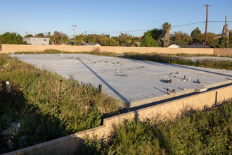 Leffingwell Apartment Complex in Whittier, CA - Building Photo - Building Photo