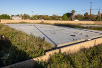 Leffingwell Apartment Complex in Whittier, CA - Foto de edificio - Building Photo