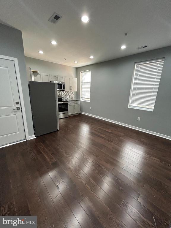 property at 1801 W Venango St