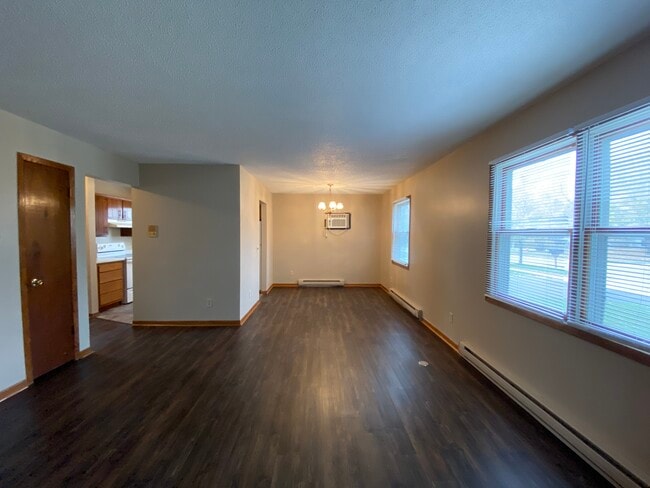 4733 14th Ave NW, Unit 4 in Rochester, MN - Building Photo - Building Photo