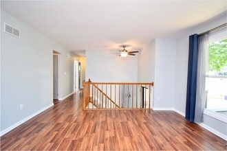 647 Regent Rd in Cincinnati, OH - Building Photo - Building Photo