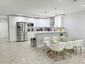 4312 Silver Falls Dr in Land O Lakes, FL - Building Photo - Building Photo