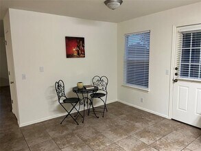 3104 Tyler Ln in Taylor, TX - Building Photo - Building Photo