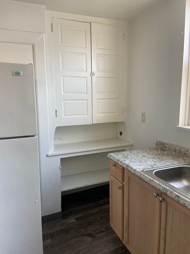 121 McKinley Ave in Vandergrift, PA - Building Photo - Building Photo