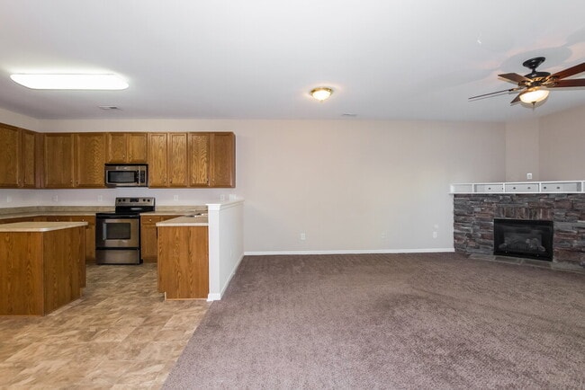 10926 Slalom Hill Rd in Charlotte, NC - Building Photo - Building Photo