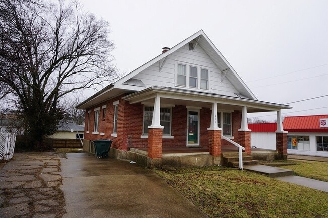 400 N Elm St in Rolla, MO - Building Photo - Building Photo