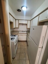 4454 S 14th St. (12 Unit) in Milwaukee, WI - Building Photo - Interior Photo