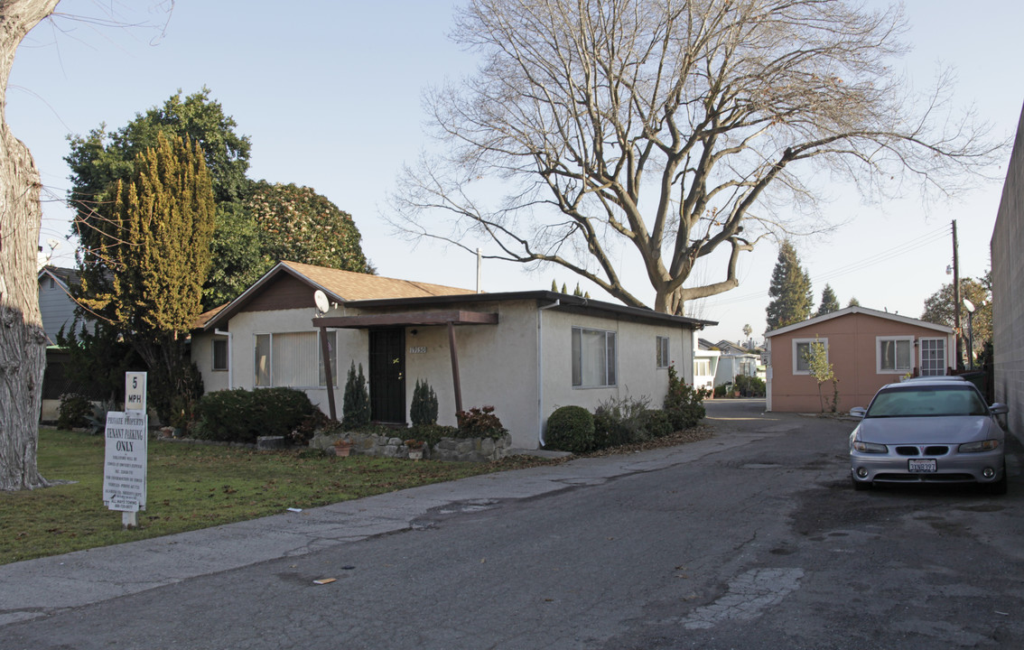 Shady Haven Mobile Home Park in Hayward, CA - Building Photo