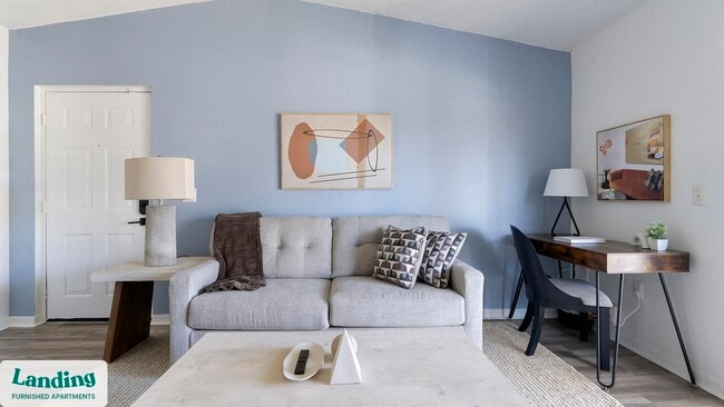 1000 Marlin Lakes Cir, Unit 725 in Sarasota, FL - Building Photo - Building Photo