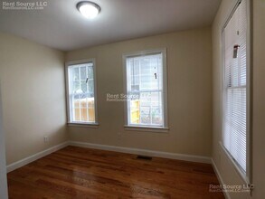 14 Flint St in Somerville, MA - Building Photo - Building Photo