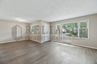 607 S Christine Ave in Wichita, KS - Foto de edificio - Building Photo