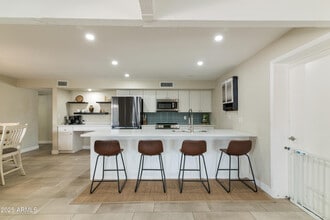 3824 W Carol Ave in Phoenix, AZ - Building Photo - Building Photo