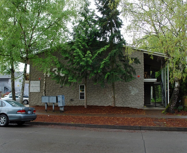 430 E 15th Ave in Eugene, OR - Foto de edificio - Building Photo