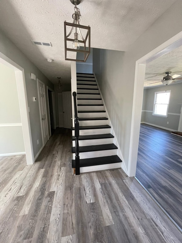 45 Dawn Ln in Hampton, VA - Foto de edificio - Building Photo